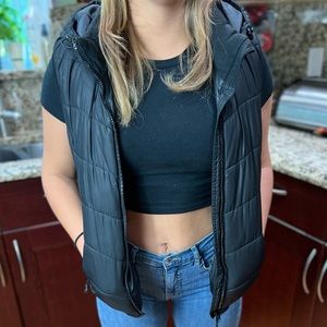 Hi & M black Vest size small